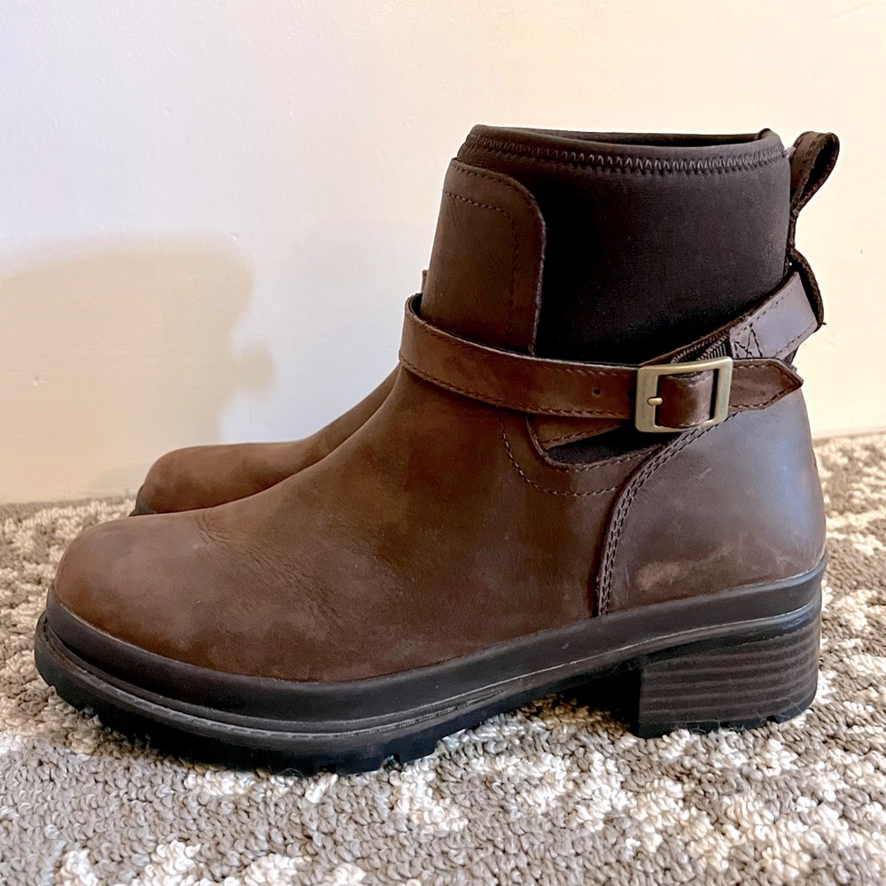 Muck Boots Women’s Liberty Ankle Rubber Boots